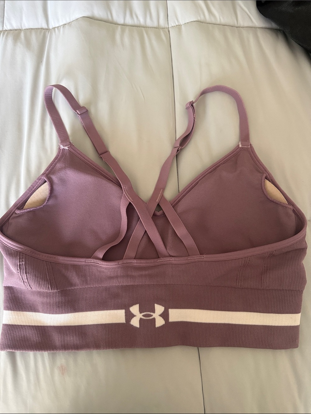 Under Armour Mauve Seamless Light-Support Sports Bra - Picture 2 of 2